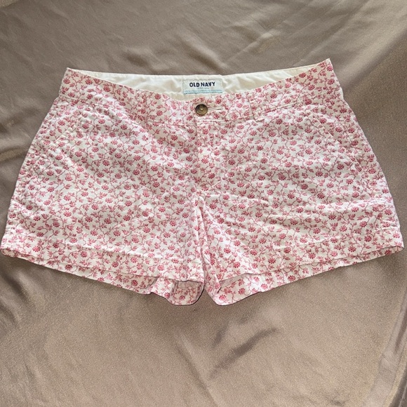 Old Navy Everyday Red Floral Pattern Shorts 3” Inseam Cotton Twill Sz 4 - Picture 8 of 8